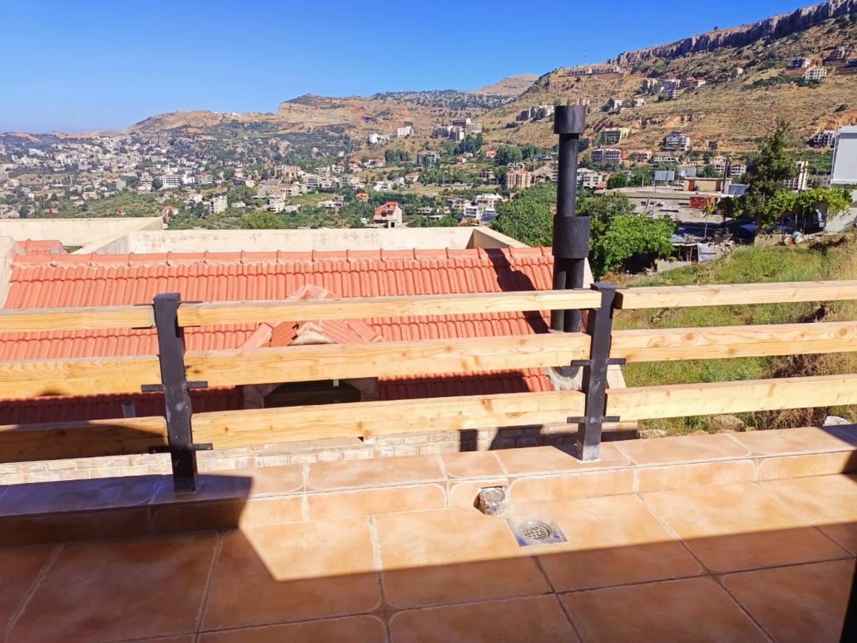 Villetta di Fārayyā Esterno foto