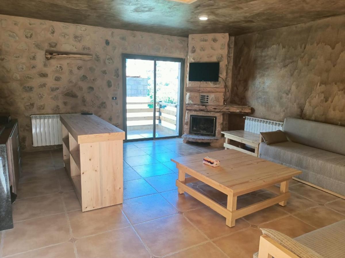 Villetta di Fārayyā Esterno foto
