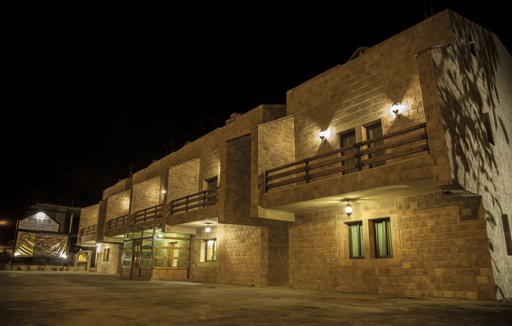 Villetta di Fārayyā Esterno foto