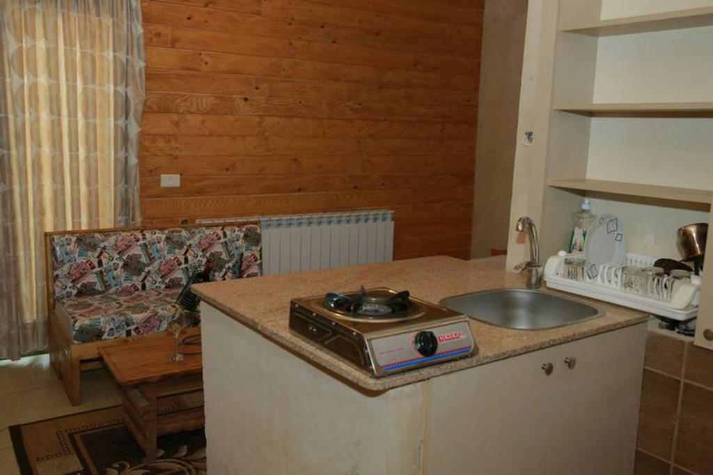 Villetta di Fārayyā Esterno foto