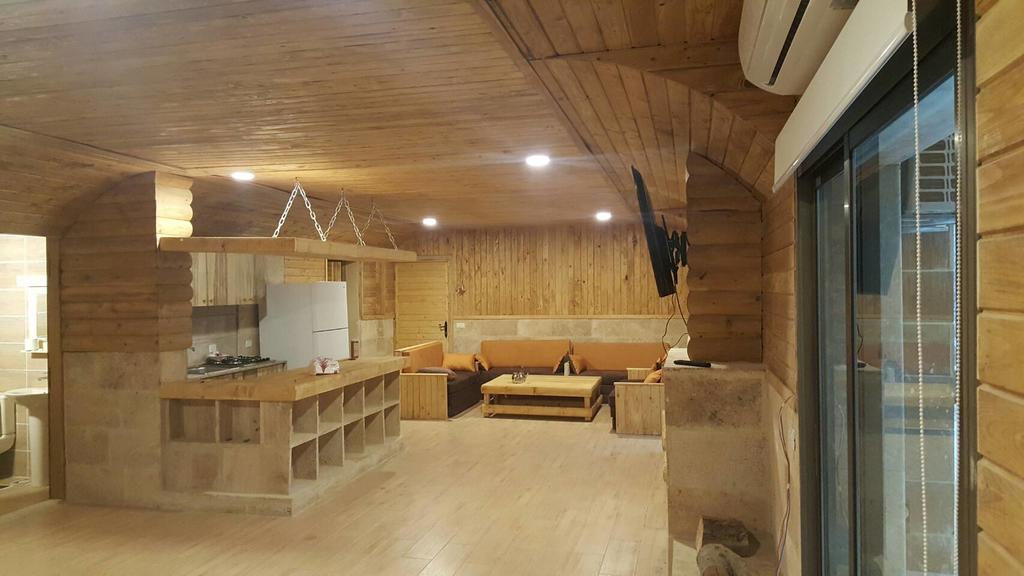 Villetta di Fārayyā Esterno foto