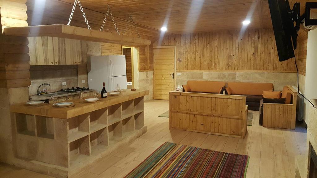 Villetta di Fārayyā Esterno foto